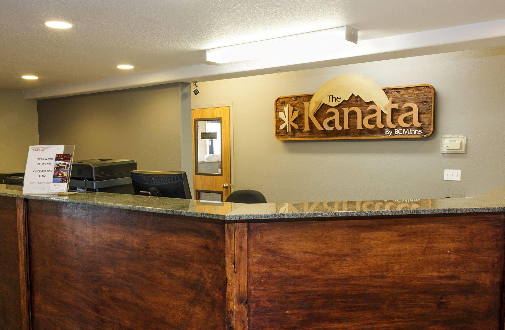 The Kanata Inns インヴァーミア エクステリア 写真